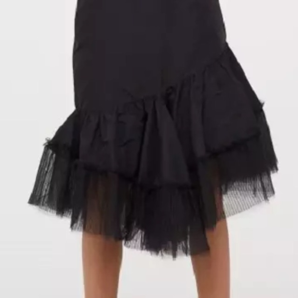 Black tulle skirt, New with tags...Sandra Mansour - Picture 2 of 4